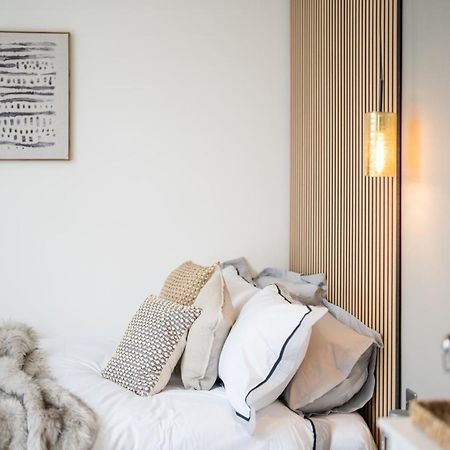 Boutique Nights Aparthotel Eastbourne Ngoại thất bức ảnh