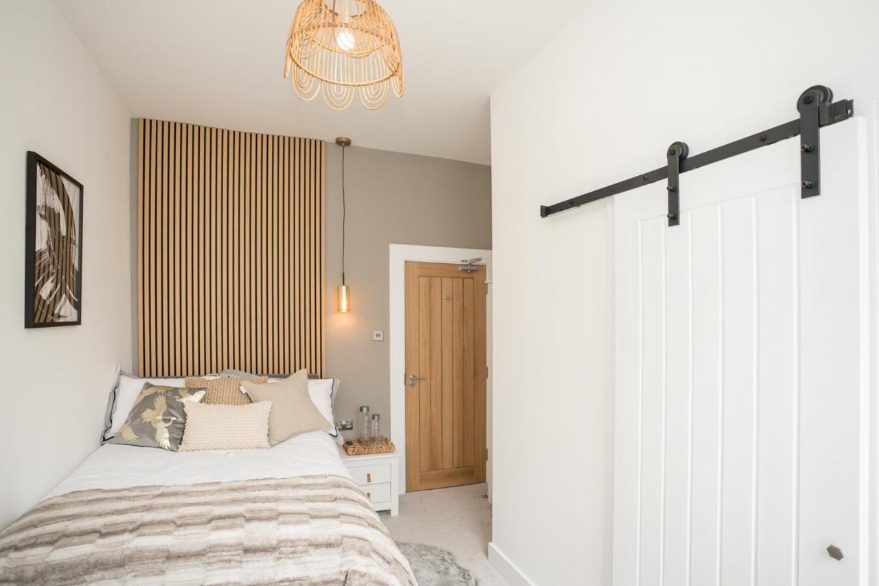 Boutique Nights Aparthotel Eastbourne Ngoại thất bức ảnh