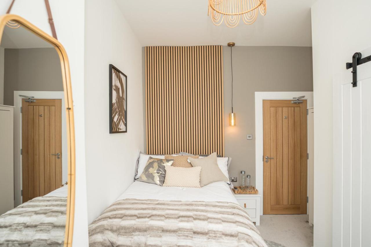 Boutique Nights Aparthotel Eastbourne Ngoại thất bức ảnh